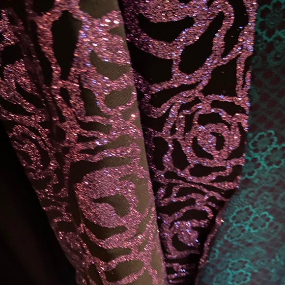 Lularoe joys. Sizes medium large and xl - Picture 6 of 17